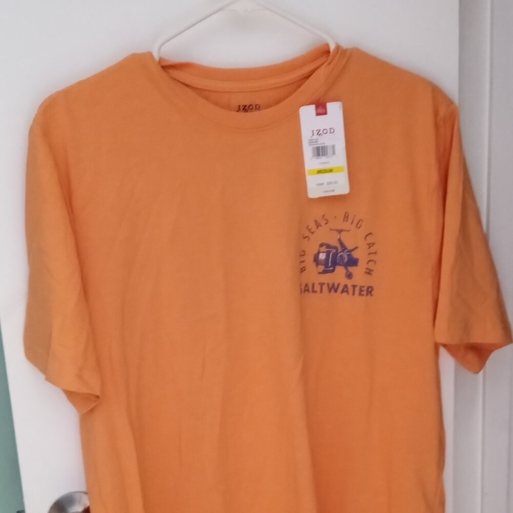 NWT  Izod Saltwater Big Seas Catch Fish Orange Med T-Shirt Summer Beach